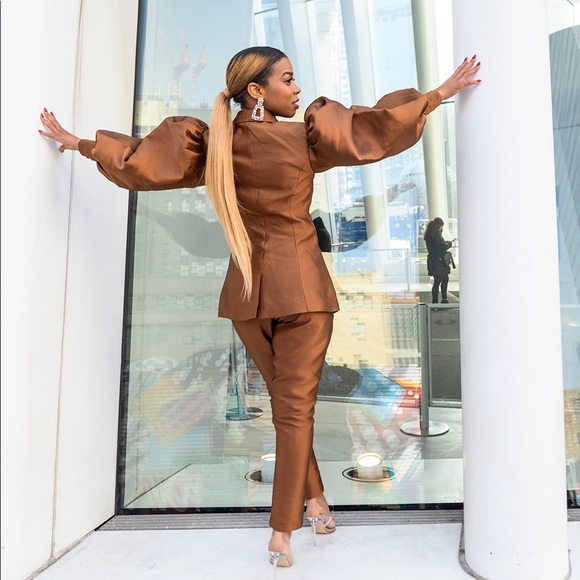 Brown Two Piece Suit - Picture 2 of 3